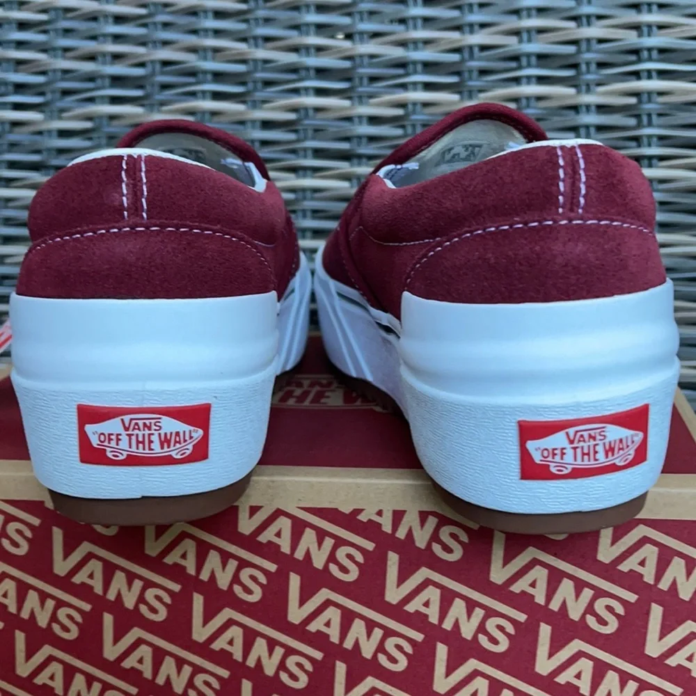 Vans Classic Slip-On Stacked Platform Suede Pomegranate/True White WMNS - Picture 14 of 16
